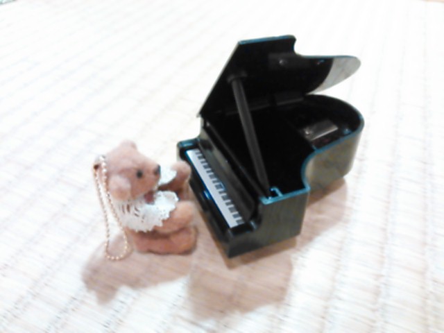 新しいペダルリトルピアニスト – 百合ヶ丘 陽だまりピアノ教室